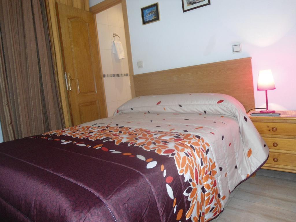 Hostal Florida Madrid Exteriör bild