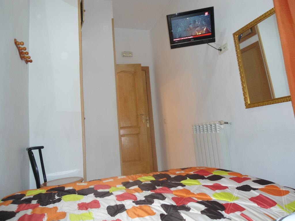 Hostal Florida Madrid Exteriör bild