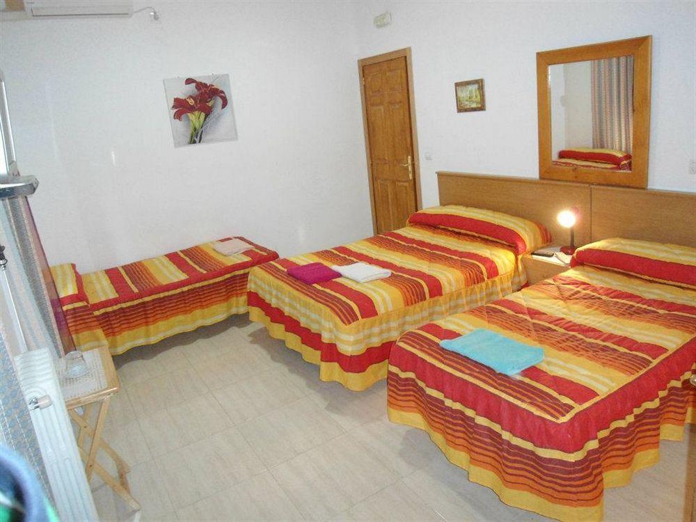 Hostal Florida Madrid Exteriör bild