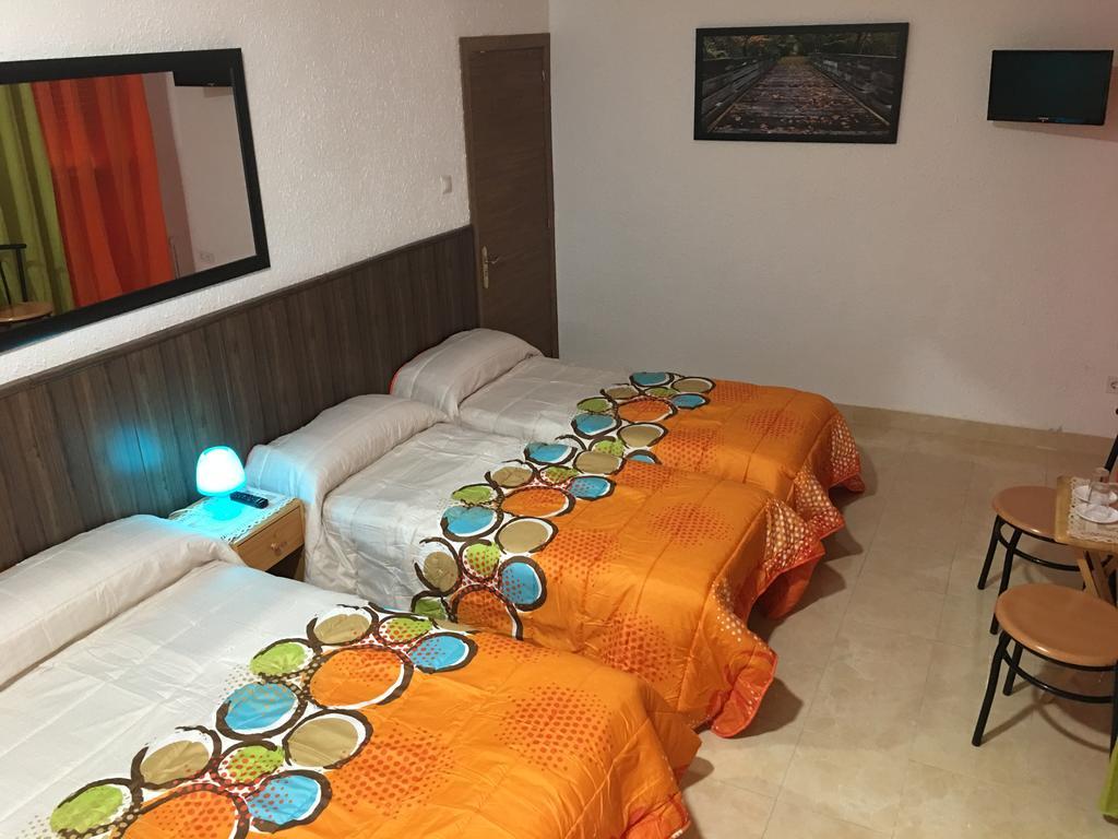 Hostal Florida Madrid Exteriör bild