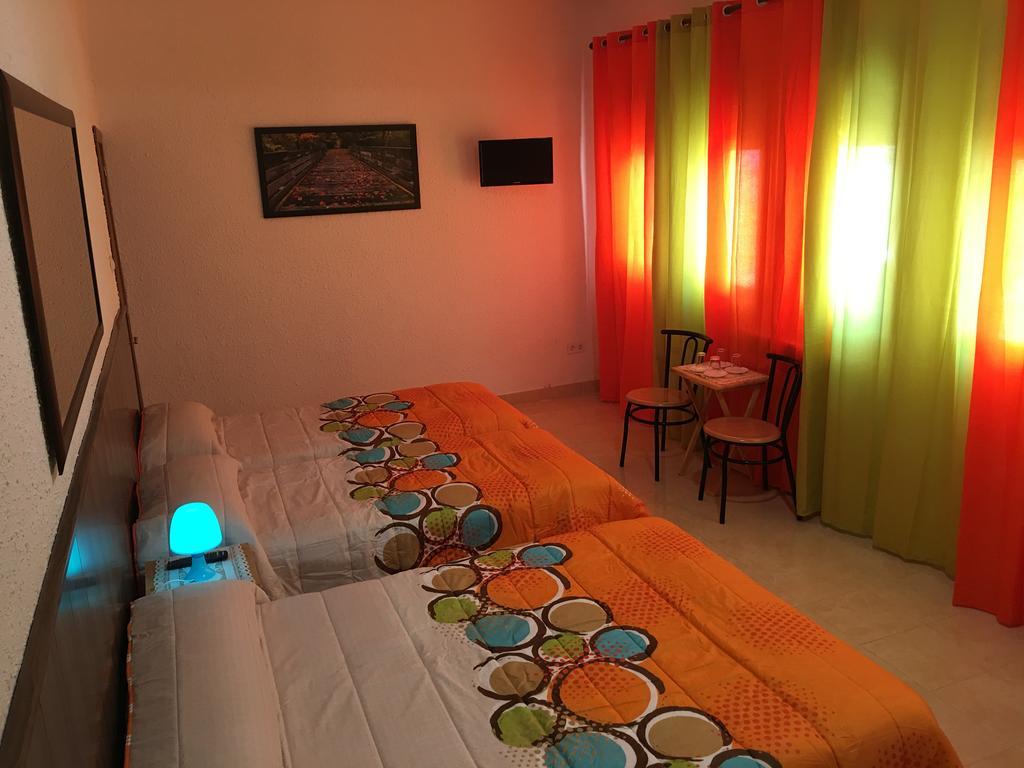 Hostal Florida Madrid Exteriör bild