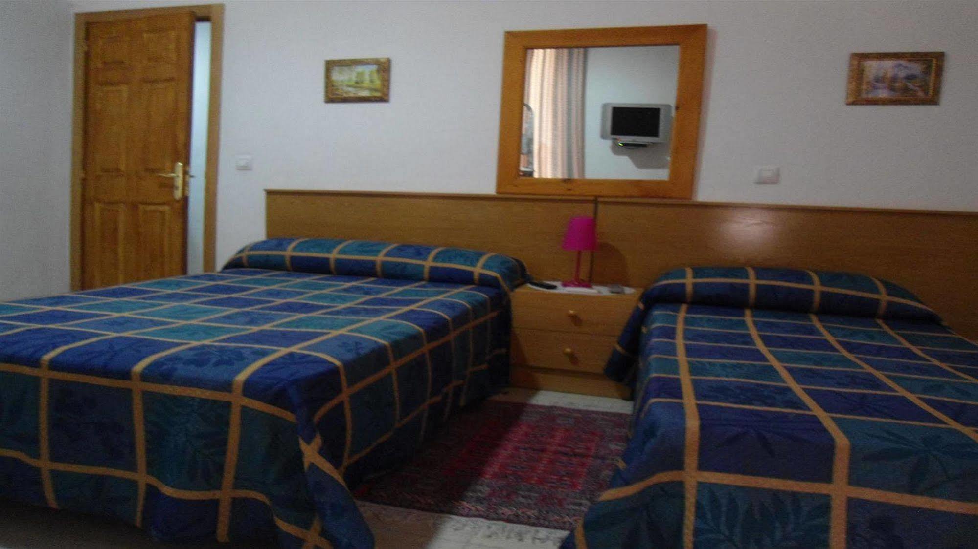 Hostal Florida Madrid Exteriör bild